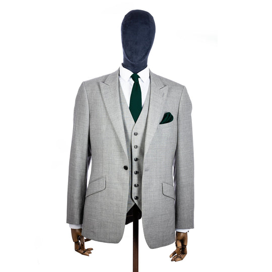 Green https://broniandbo.com/cdn/shop/products/broni-bo-tie-sets-midnight-blue-midnight-blue-knitted-tie-and-pocket-square-set-32967394656435_540x.jpg?v=1680788507